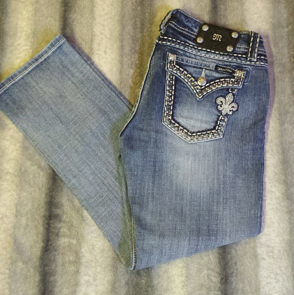 Miss Me Capri Jeans